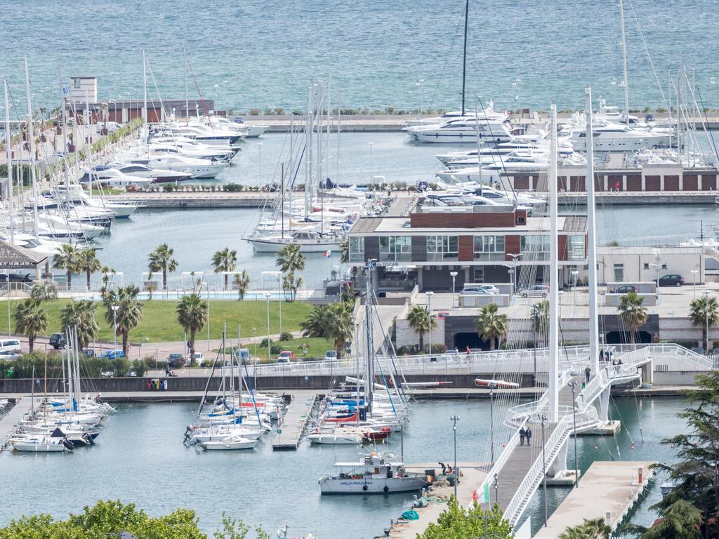 Guesthouse Il Grattacielo Sul Golfo La Spezia Ngoại thất bức ảnh
